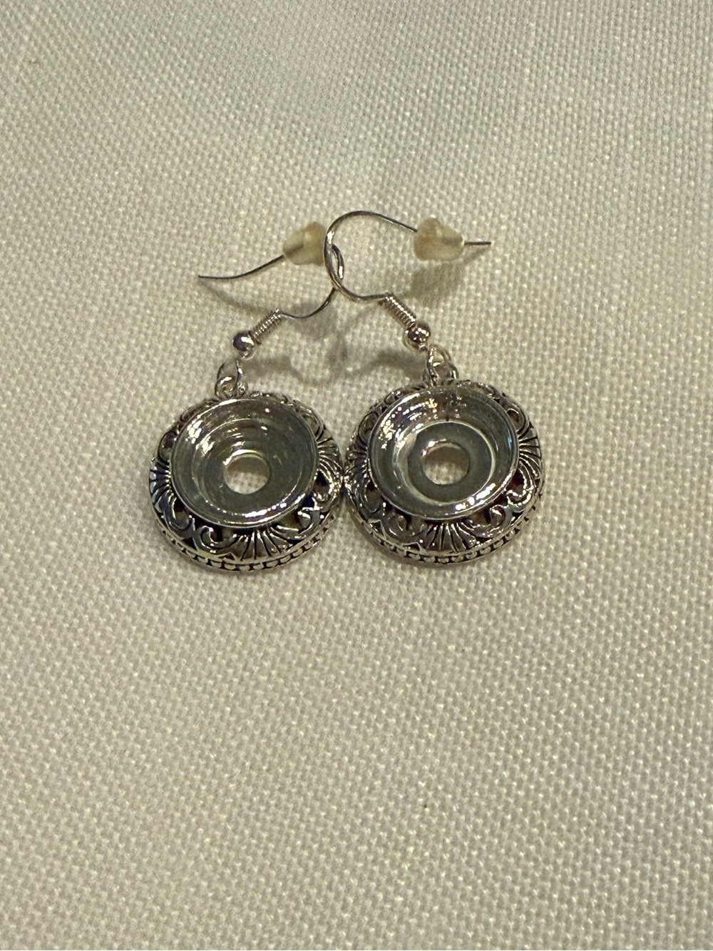 Lotti Dotties | Swirl Interchangeable Magnetic Dangle Earrings - Silver